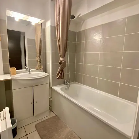 Rdc - Luz-st-sauveur Апартаменты Люс-Сен-Совёр